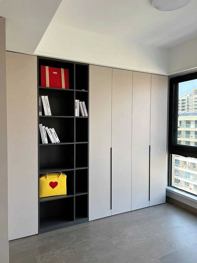 floor-to-ceiling wardrobe with curved niche001 floor-to-ceiling wardrobe with curved niche001